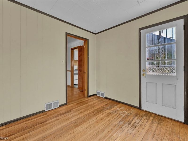 4082 Bexley Boulevard, Cleveland, OH 44121 Photo 10