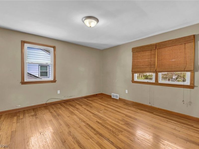 4082 Bexley Boulevard, Cleveland, OH 44121 Photo 19