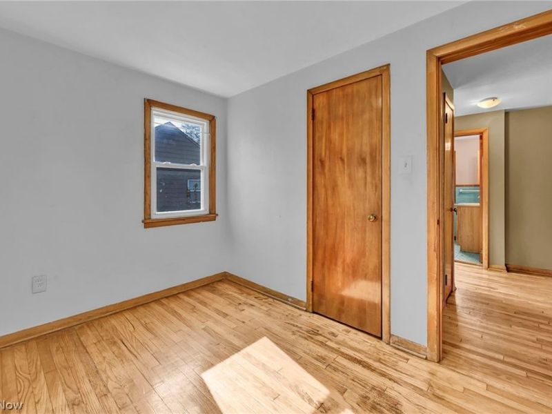 4082 Bexley Boulevard, Cleveland, OH 44121 Photo 23