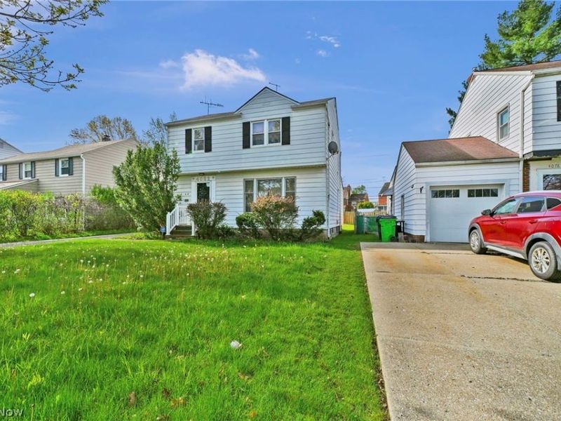 4082 Bexley Boulevard, Cleveland, OH 44121 Photo 3