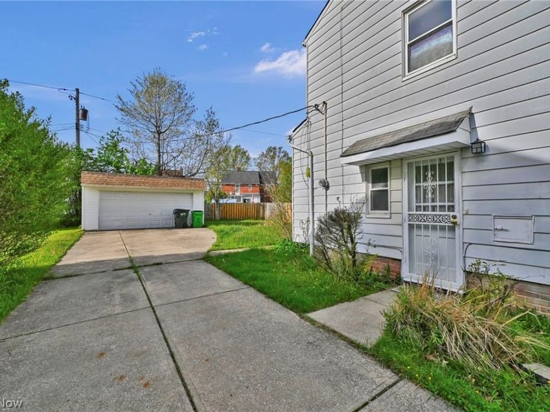 4082 Bexley Boulevard, Cleveland, OH 44121 Photo 30