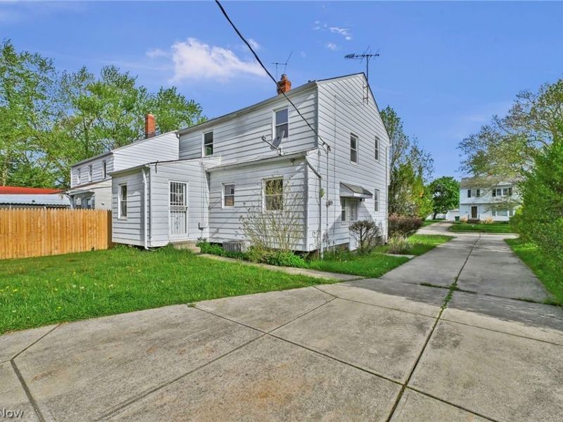 4082 Bexley Boulevard, Cleveland, OH 44121 Photo 31