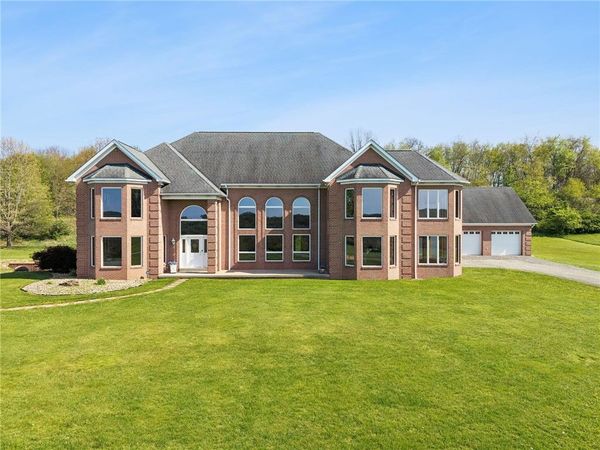 377 Orange Lane , Latrobe, PA 15650