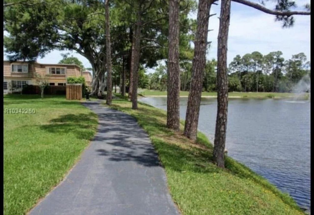 4328 Hazel Avenue, Unit C, Palm Beach Gardens, FL 33410 Photo