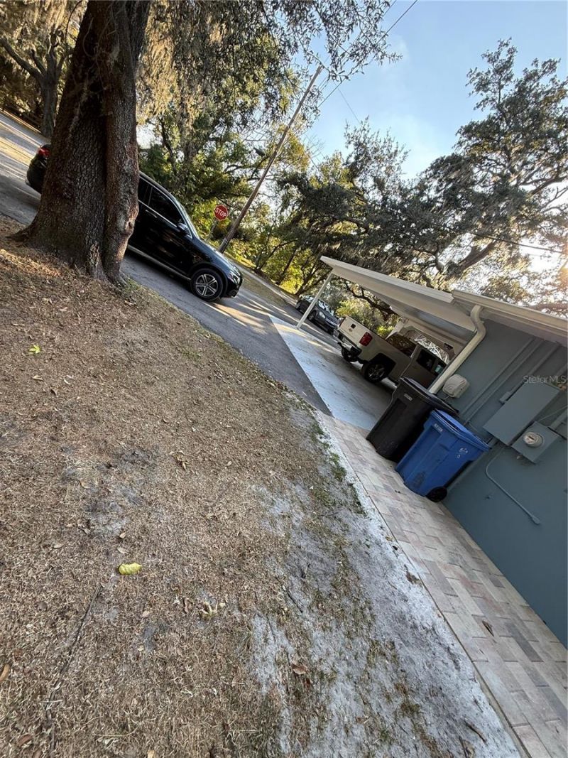 Lakeside Drive , Brandon, FL 33510 Photo
