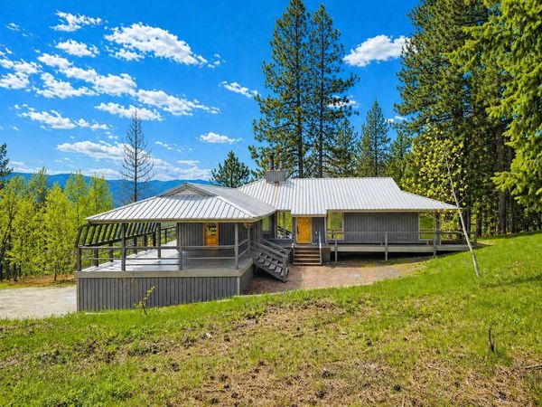 2383 A Burnt Valley Rd, Chewelah, WA 99109