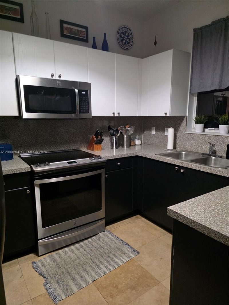 12454 SW 123rd St, Miami, FL 33186 Photo