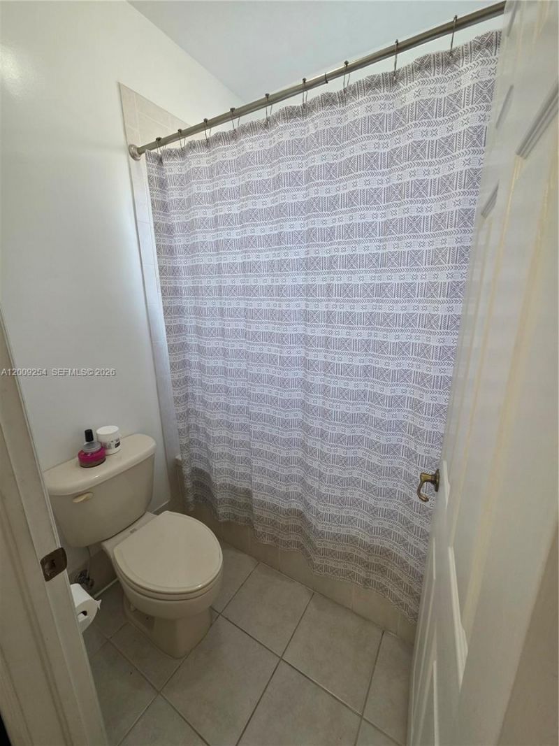 12454 SW 123rd St, Miami, FL 33186 Photo