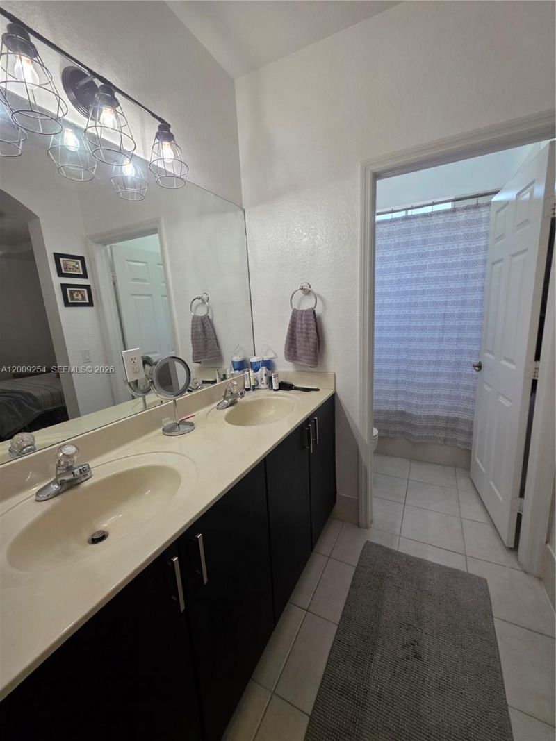 12454 SW 123rd St, Miami, FL 33186 Photo