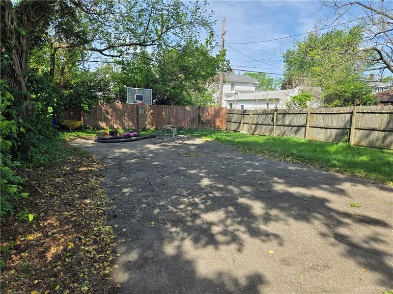 355 Elmhurst Road, Dayton, OH 45417 Photo 5