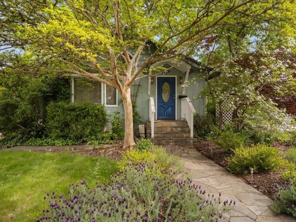 847 NW 5th Street, Grants Pass, OR 97526