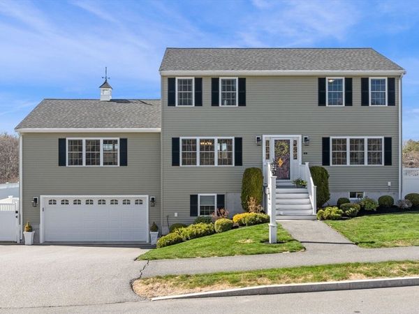 18 Gedney Drive, Peabody, MA 01960