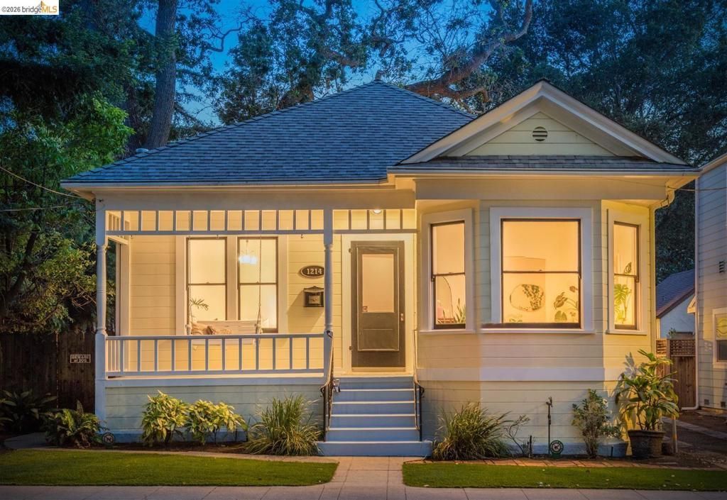 1214 Estudillo St, Martinez, CA 94553 Main Photo