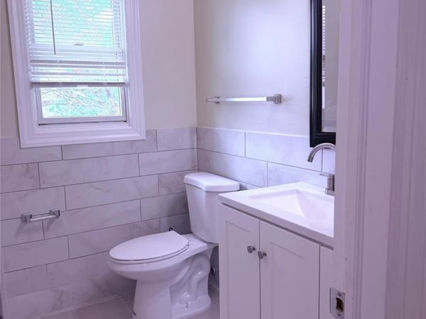 53 Juniper , Unit B, Port Washington, NY 11050