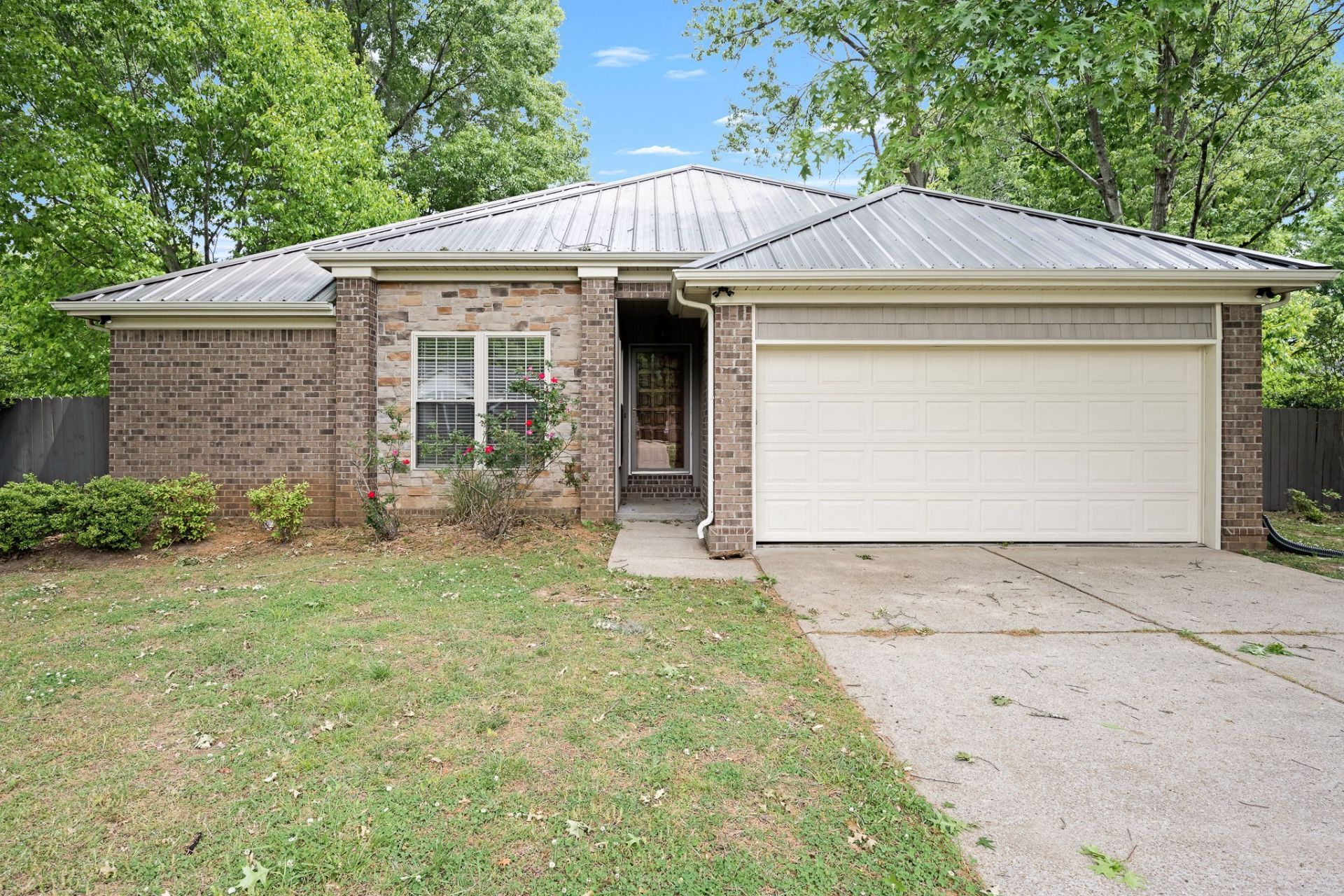 2250 Tedder Blvd, Murfreesboro, TN 37129 Main Photo