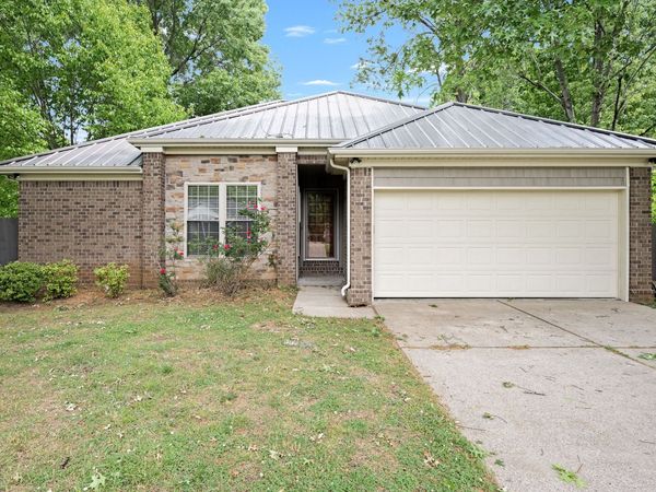 2250 Tedder Blvd, Murfreesboro, TN 37129