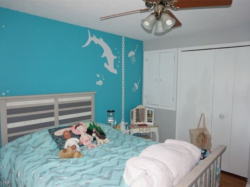 28096 Edgepark Drive, North Olmsted, OH 44070 Photo 17