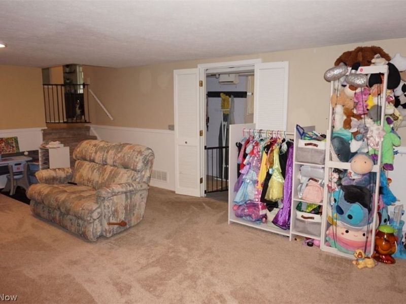 28096 Edgepark Drive, North Olmsted, OH 44070 Photo 20