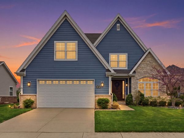 13042 Birch Path Court , Lemont, IL 60439