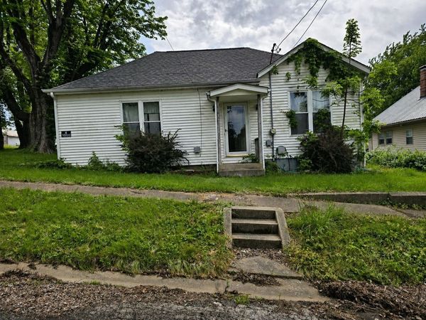 247 Maple Street , Chester, IL 62233