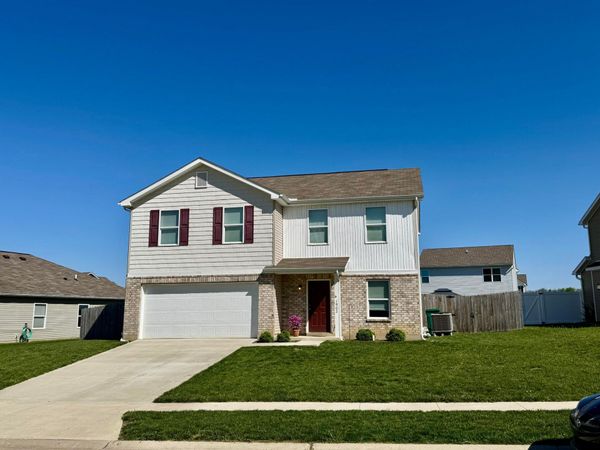 1902 Erika Drive , Springfield, OH 45503