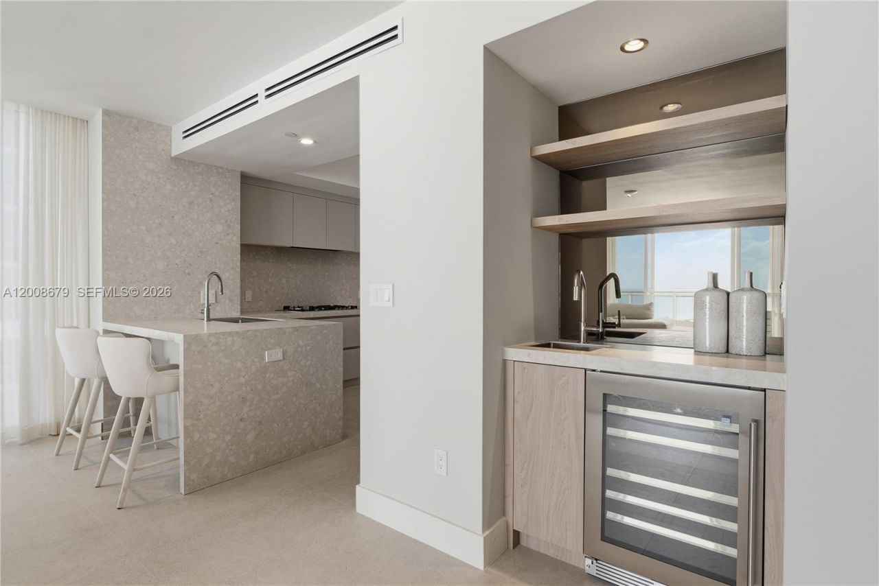 17875 Collins Ave, Unit 3906, Sunny Isles Beach, FL 33160 Photo