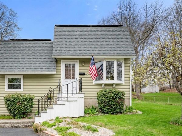 15 Waterman, Auburn, MA 01501