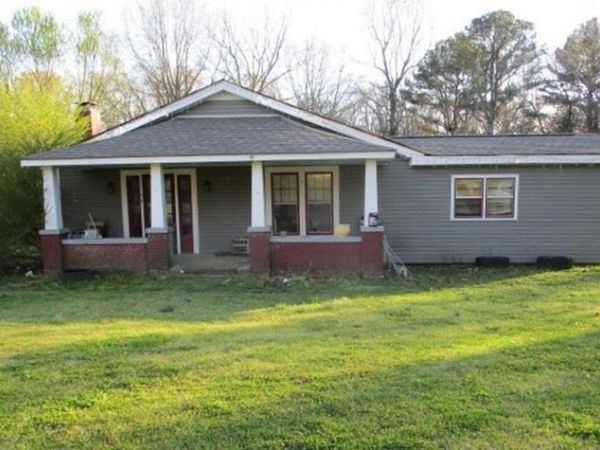 1300 7th St, Cherokee, AL 35616