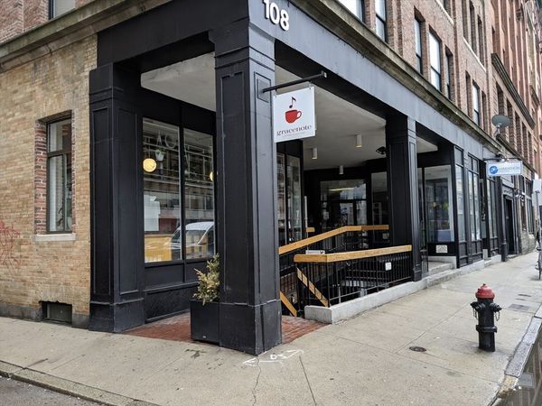 108 Lincoln, Unit 1A, Boston, MA 02111