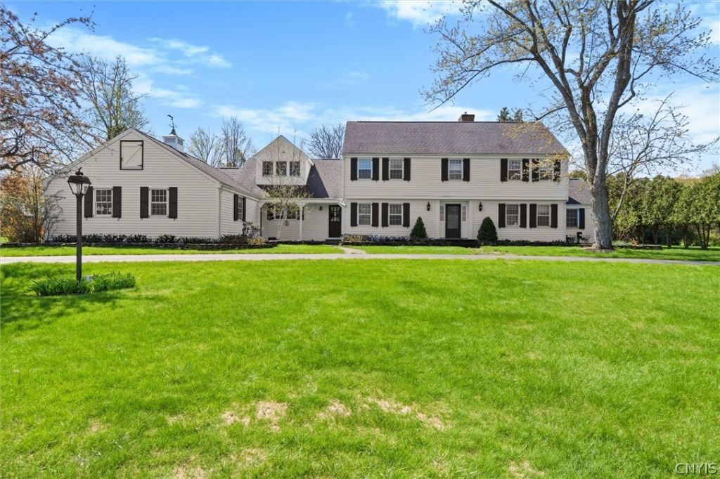 7026 Highfield Road, Fayetteville, NY 13066 Main Photo