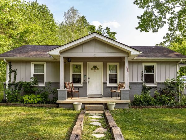 590 Leath Chapel Rd , Bethpage, TN 37022