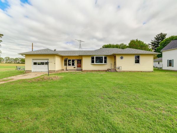 1134 W Main Street, Thomson, IL 61285