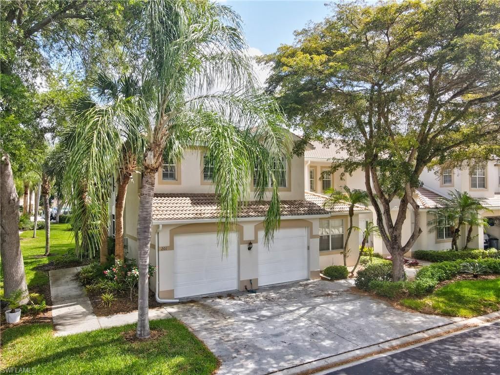 9030 Las Maderas Dr, Unit 201, Bonita Springs, FL 34135 Photo