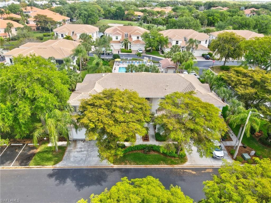 9030 Las Maderas Dr, Unit 201, Bonita Springs, FL 34135 Photo
