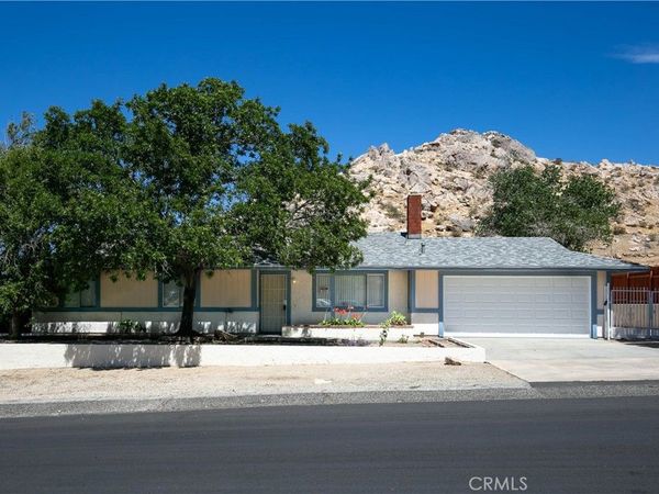 40062 164th E, Lake Los Angeles, CA 93591