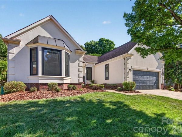 2843 Redfield Drive, Charlotte, NC 28270