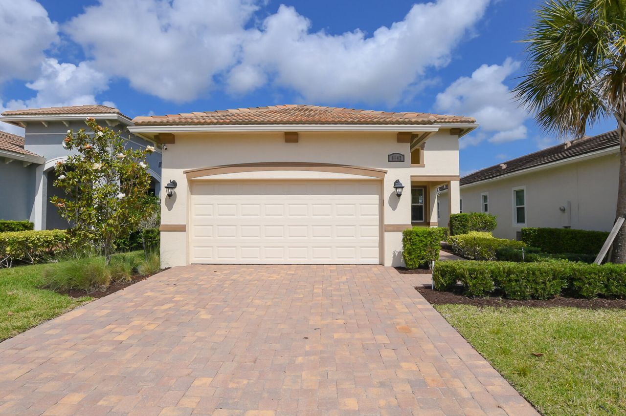 8942 SW Pepoli Way, Port Saint Lucie, FL 34987 Photo