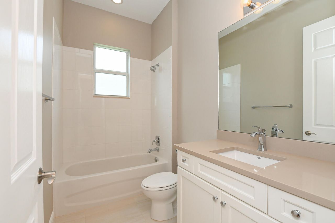8942 SW Pepoli Way, Port Saint Lucie, FL 34987 Photo