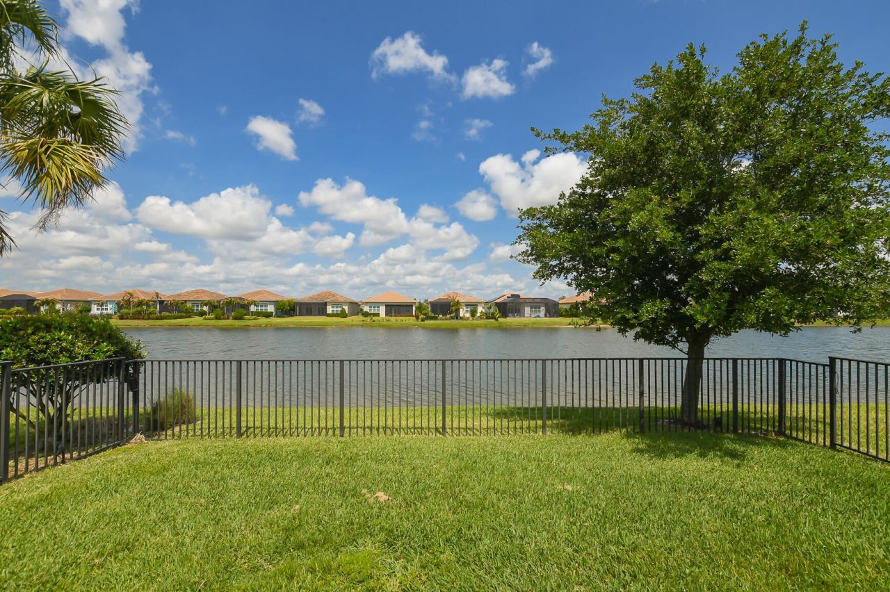 8942 SW Pepoli Way, Port Saint Lucie, FL 34987 Photo