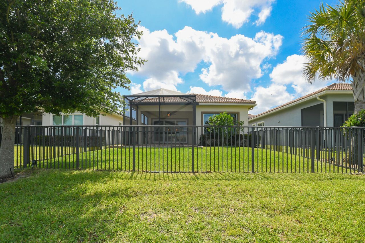 8942 SW Pepoli Way, Port Saint Lucie, FL 34987 Photo
