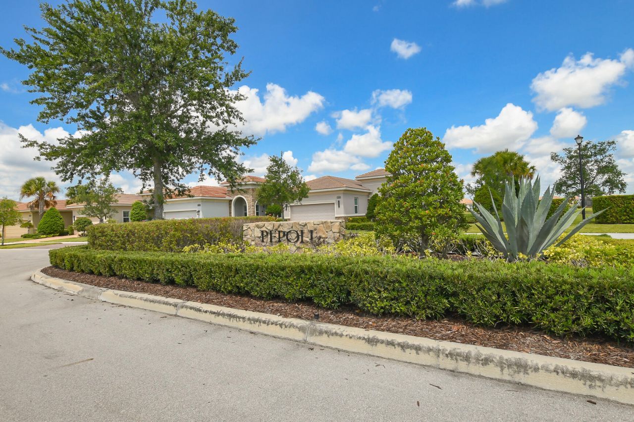 8942 SW Pepoli Way, Port Saint Lucie, FL 34987 Photo
