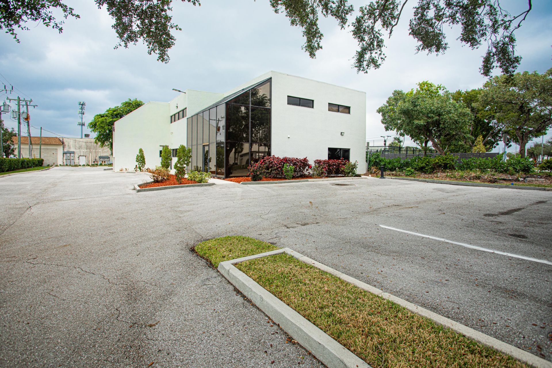 1700 Okeechobee Road, West Palm Beach, FL 33409 Photo