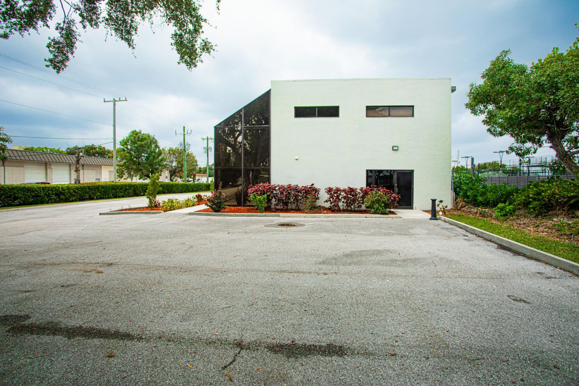 1700 Okeechobee Road, West Palm Beach, FL 33409 Photo