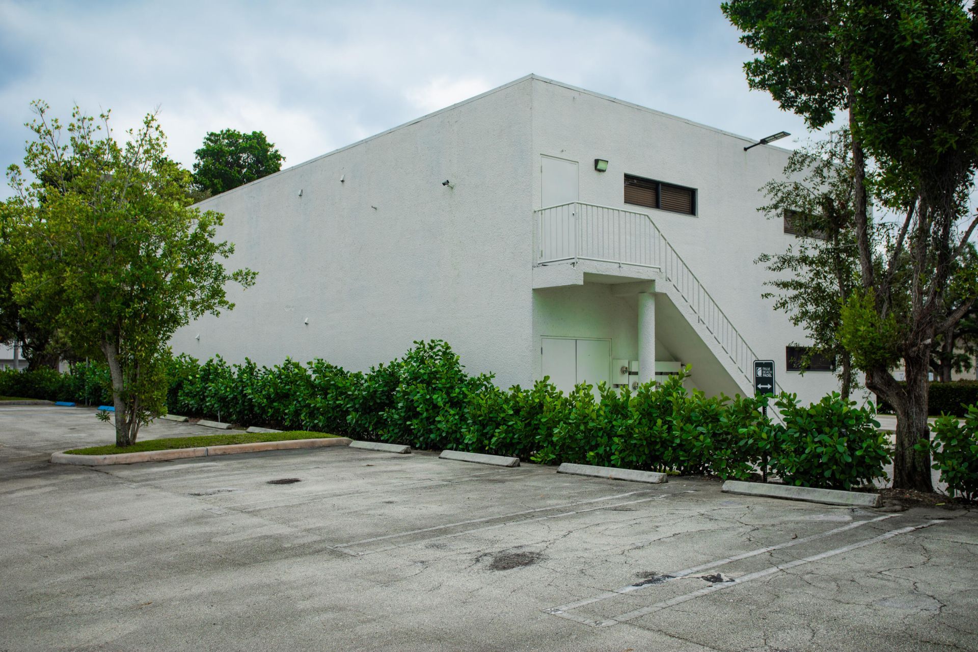 1700 Okeechobee Road, West Palm Beach, FL 33409 Photo
