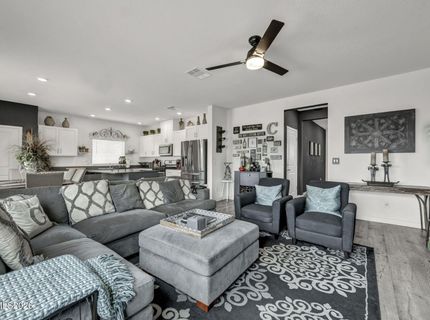 2025 Painted Sky Way, Sun Valley, NV 89433 Photo