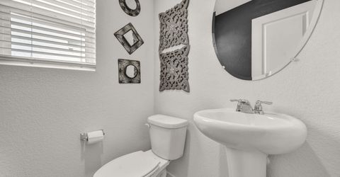 2025 Painted Sky Way, Sun Valley, NV 89433 Photo