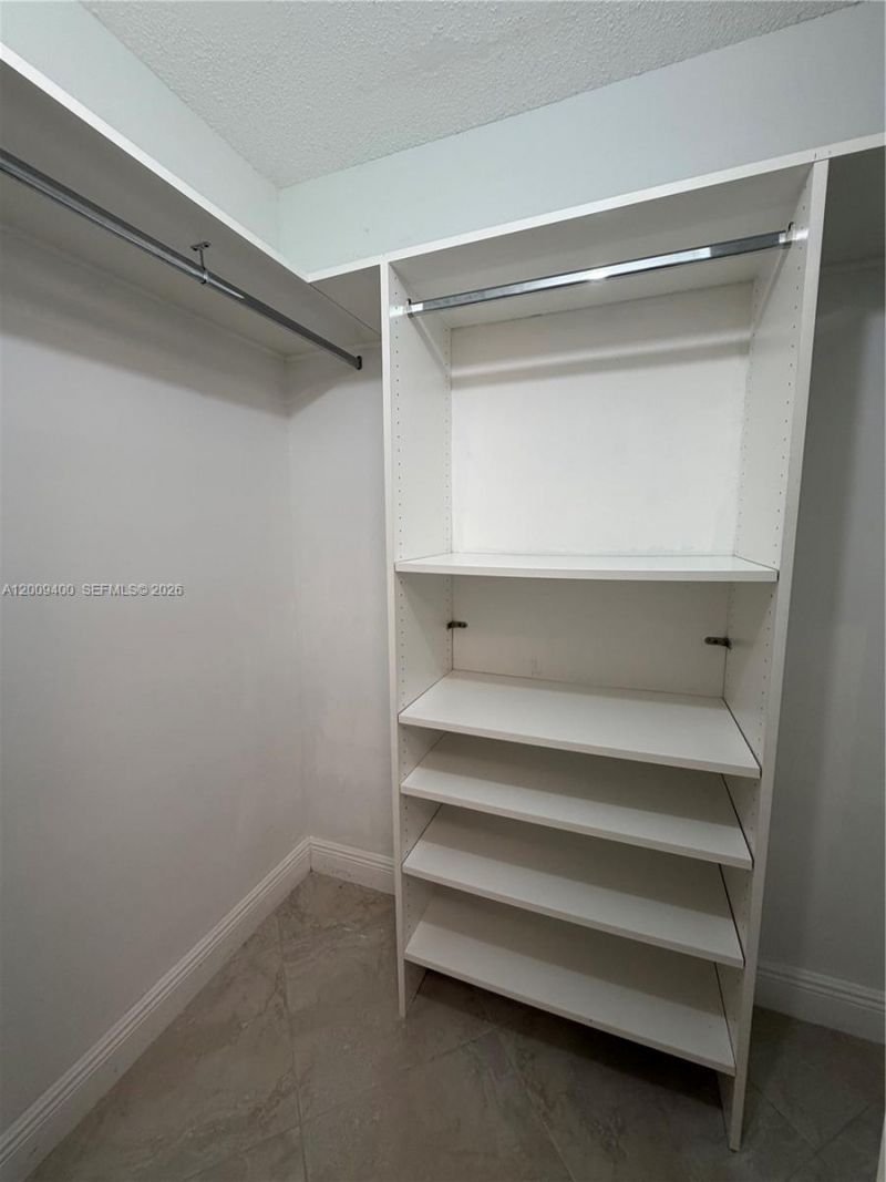 3180 S Ocean Dr, Unit 1705, Hallandale Beach, FL 33009 Photo