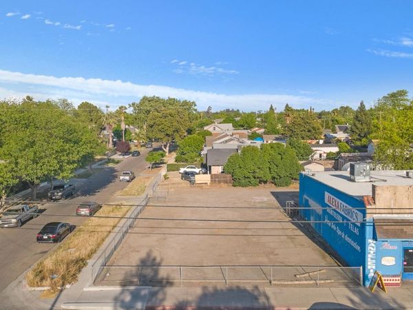 174 N Maple Ave, Fresno, CA 93702