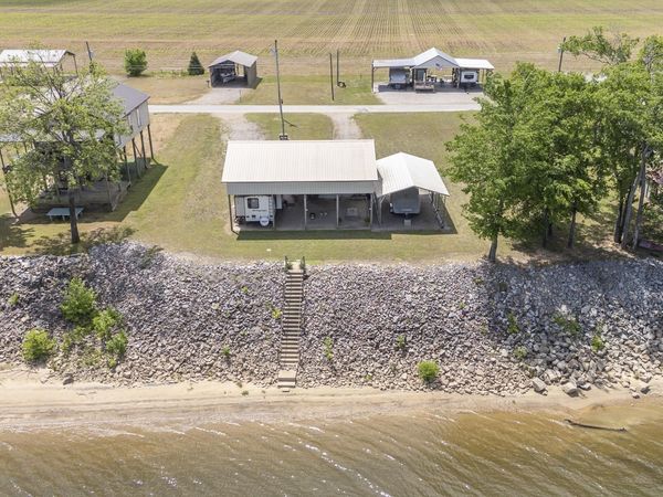 272 JAYCEE LN , Adamsville, TN 38310