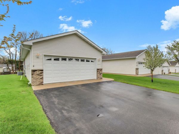 264 Cedar Cove Lane , Owatonna, MN 55060